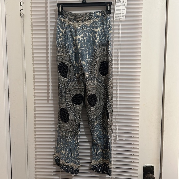 blue patterned pants! - Picture 3 of 3